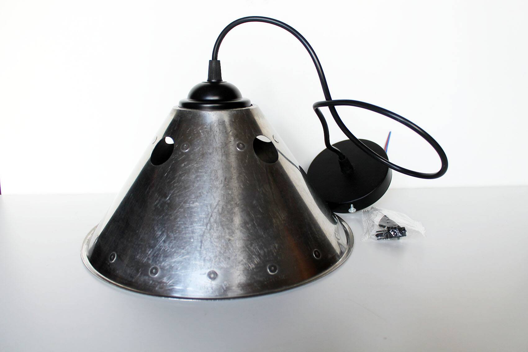 Suspension de style industriel en acier inox