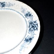 Sarreguemines set of 4 antique Aïda flat plates in earthenware from Sarreguemines U&C 19th century.