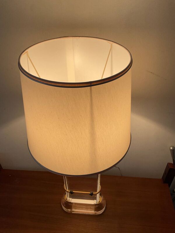 Lampe en lucite et laiton des années 70