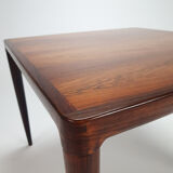 Table basse danoise en palissandre du milieu du siècle par H.W Klein pour Bramin,1960
