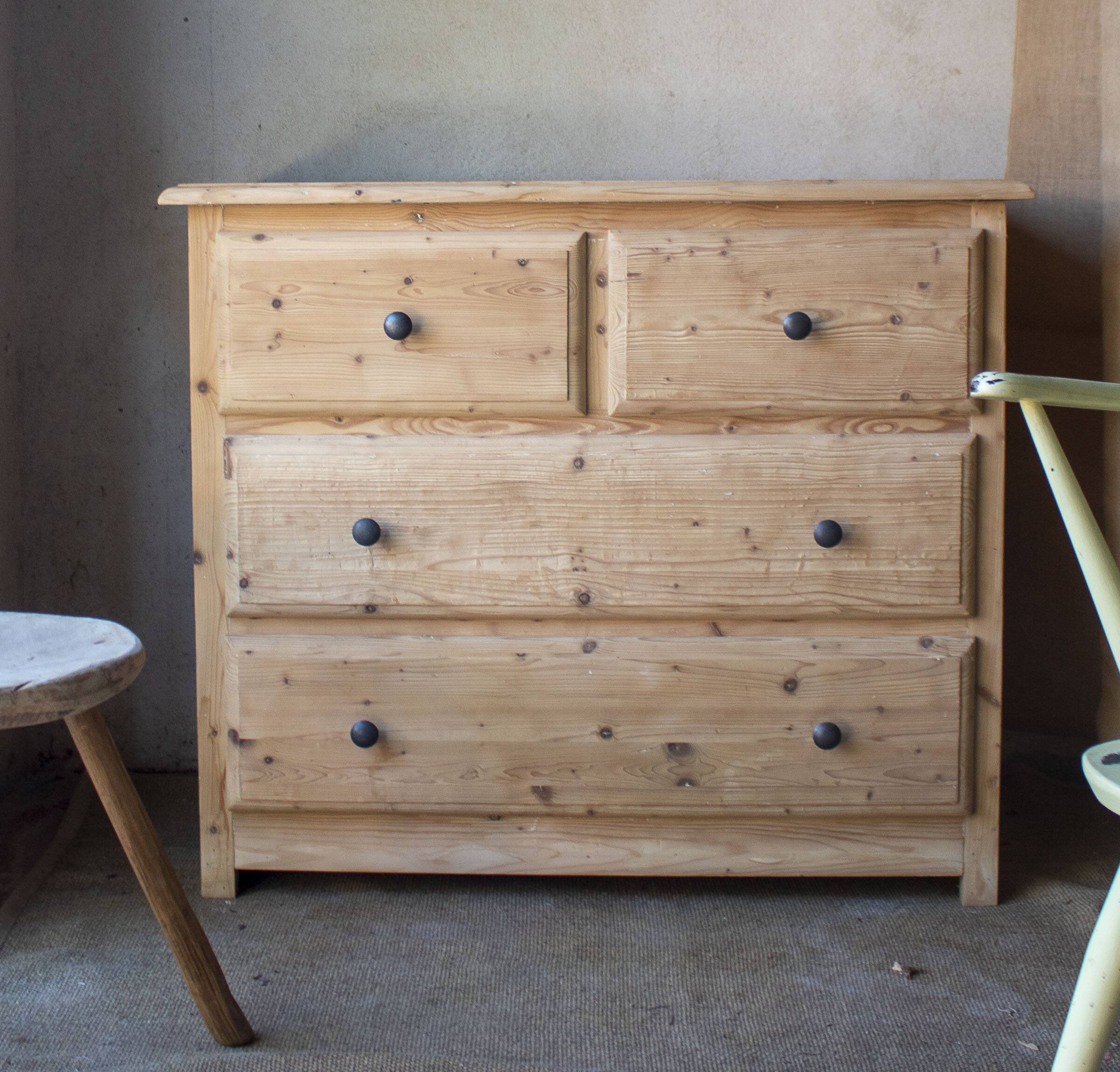 Solid wood chest of drawers