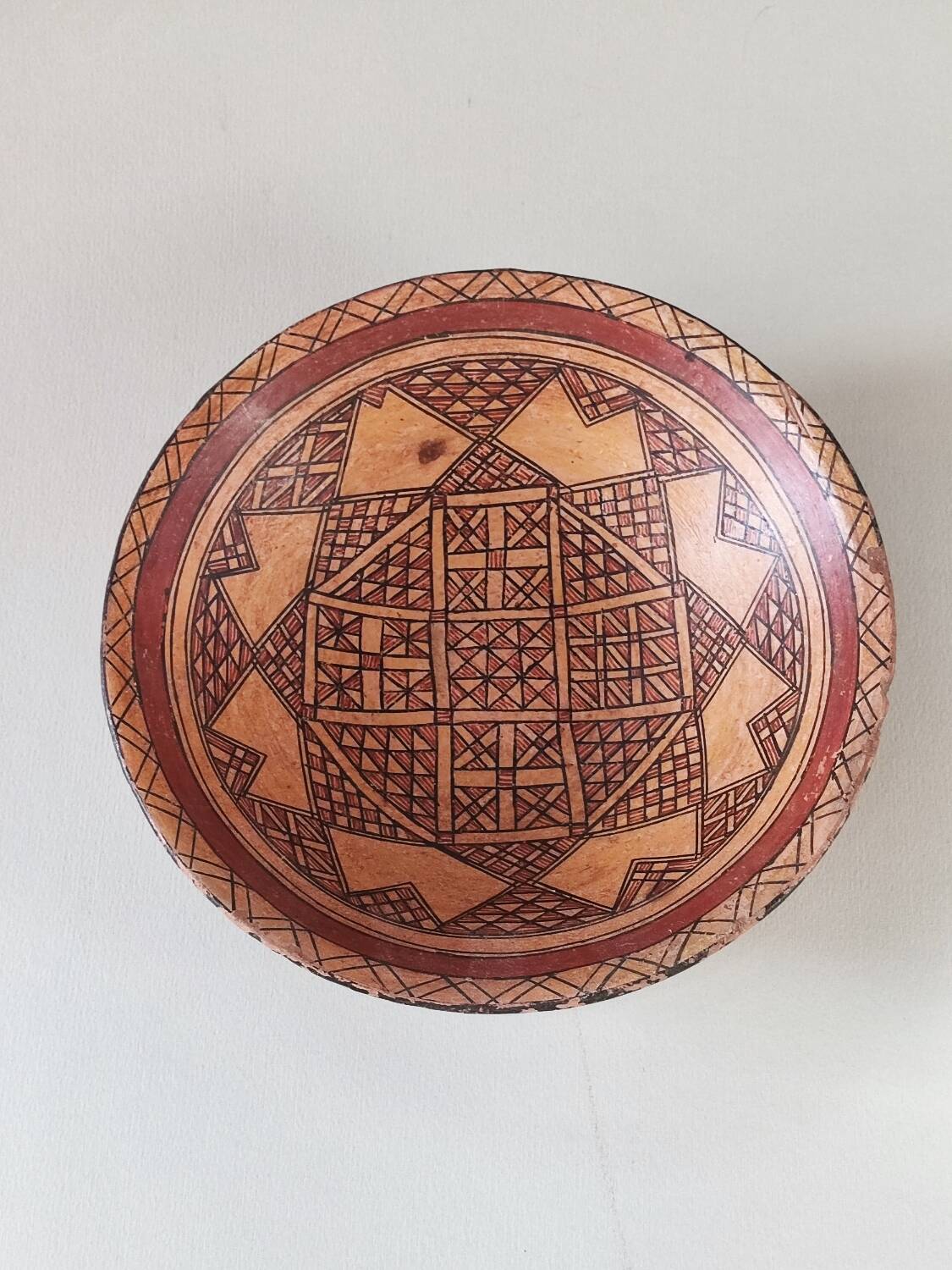 Ancien plat ideqqi kabyle terre cuite