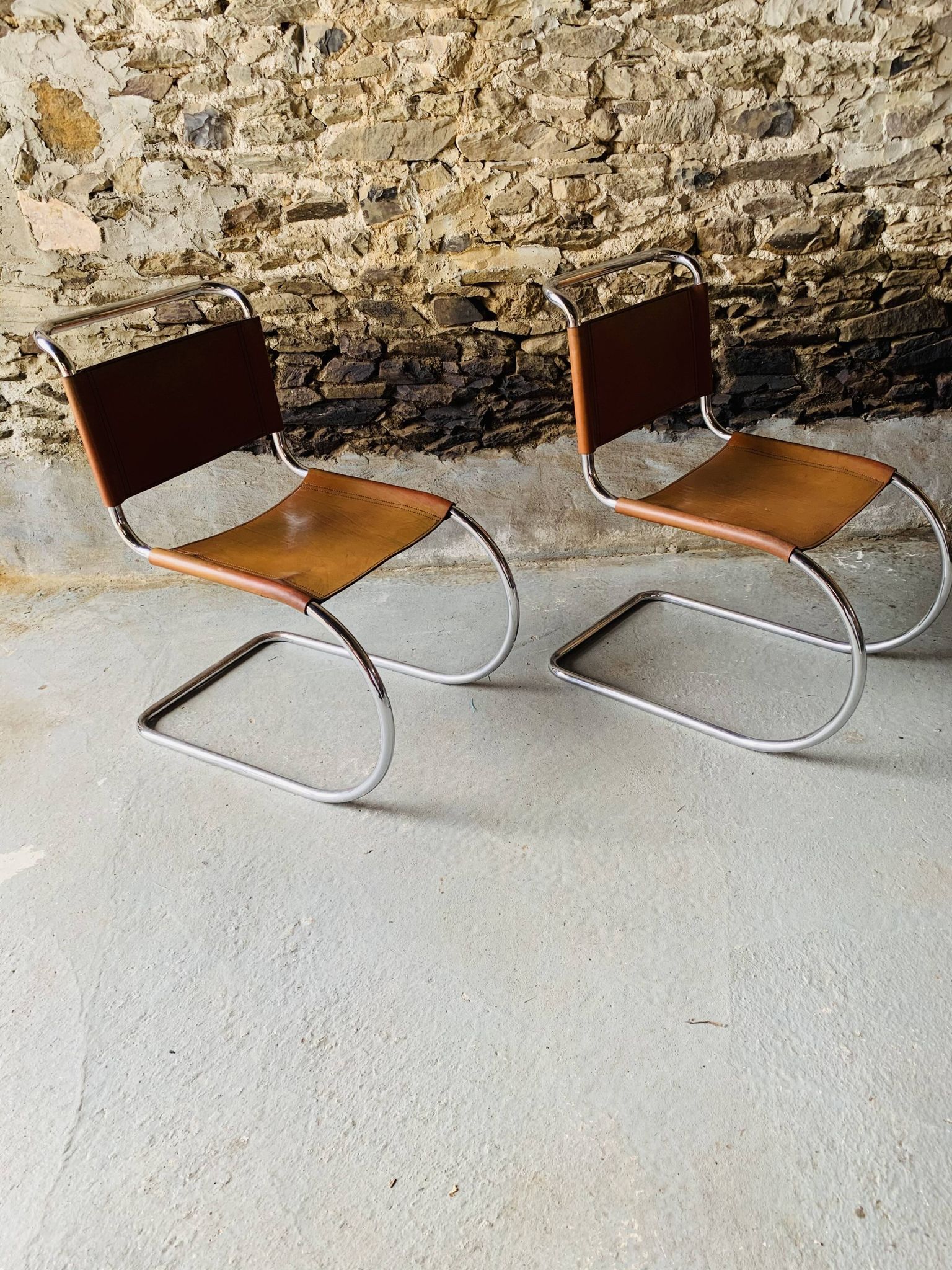 2 chairs MR10 by Ludwig Mies Van Der Rohe for Fasem, 1980