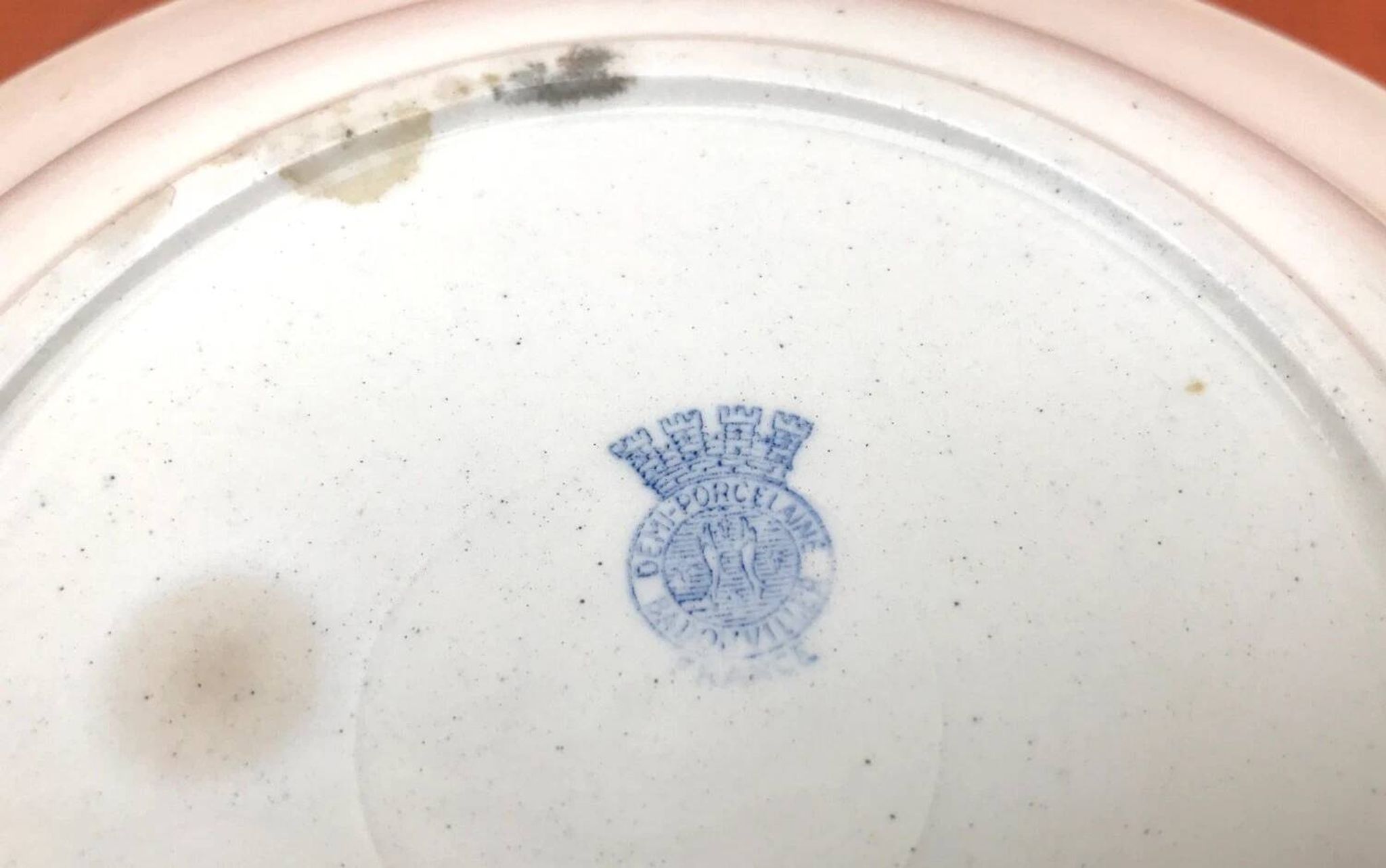 Années 1920 Assiette creuse Badonviller France Demi-Porcelaine