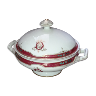 Old tureen