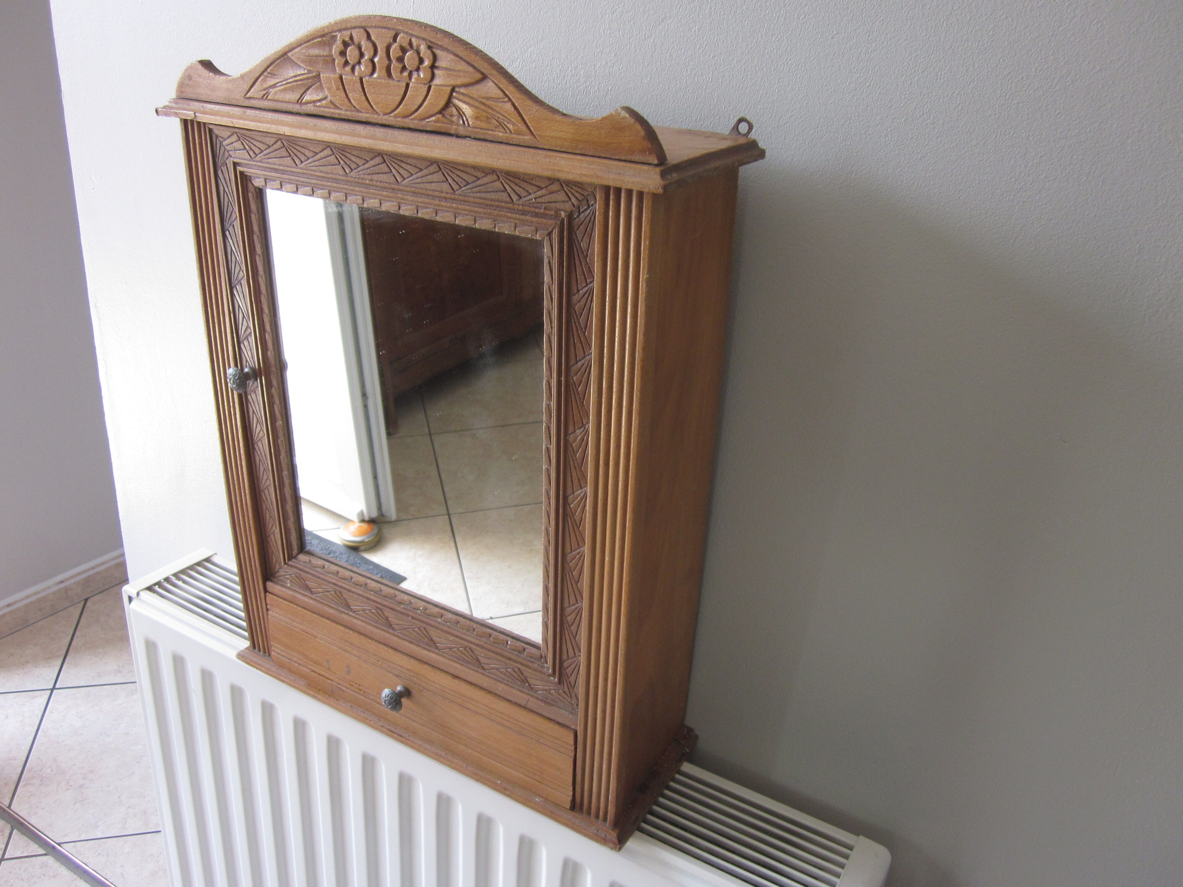 Toilet cabinet of the 30/40