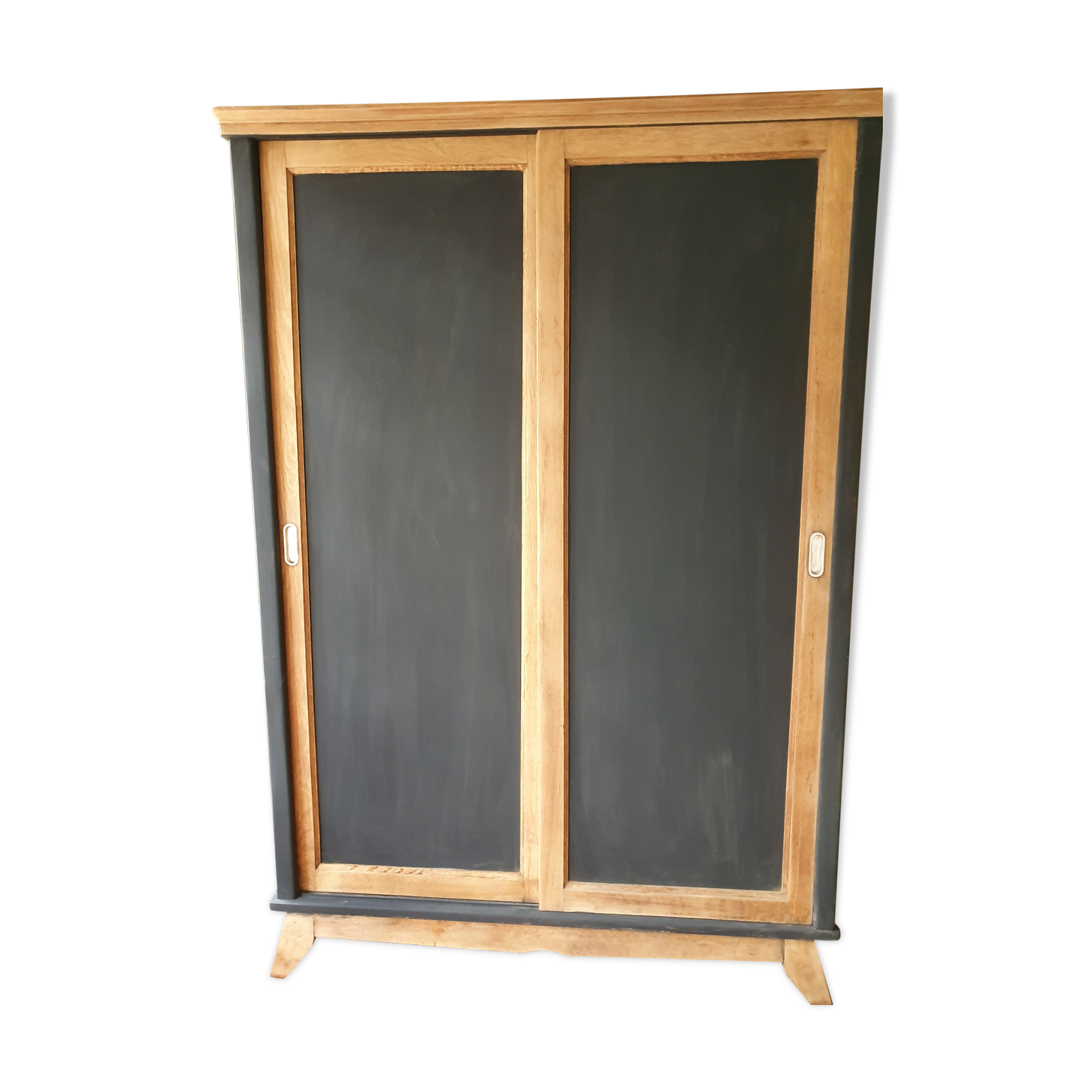 Armoire vintage