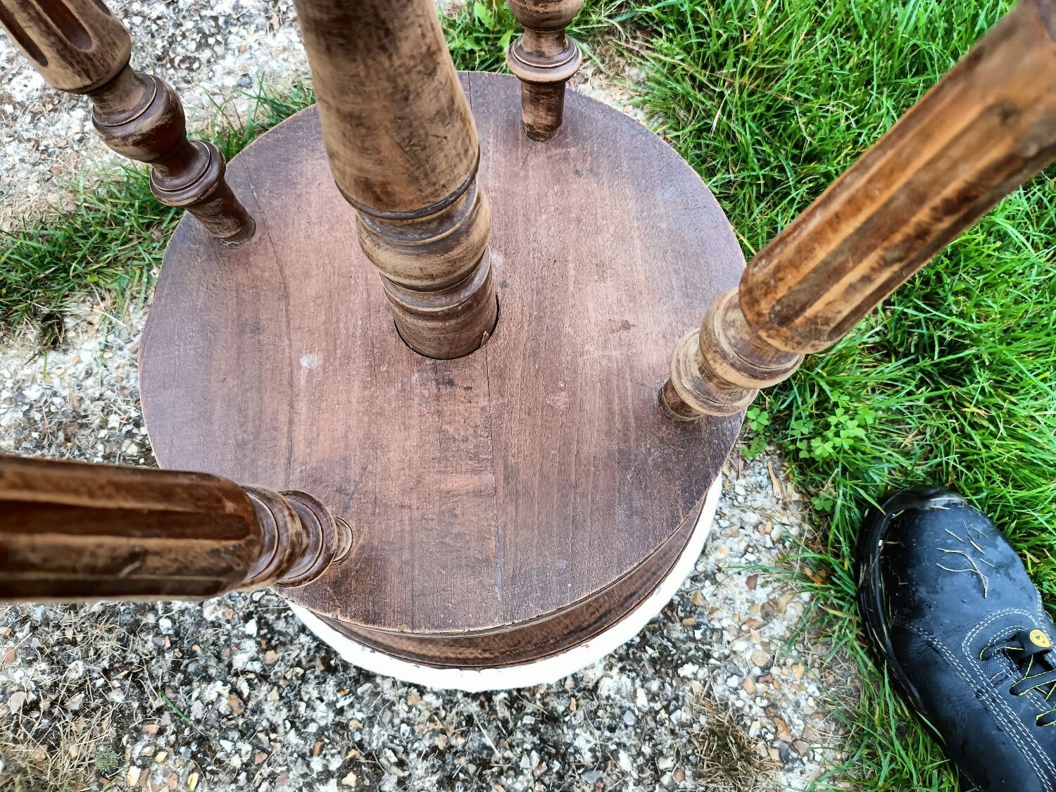 Old style piano stool louis xvi