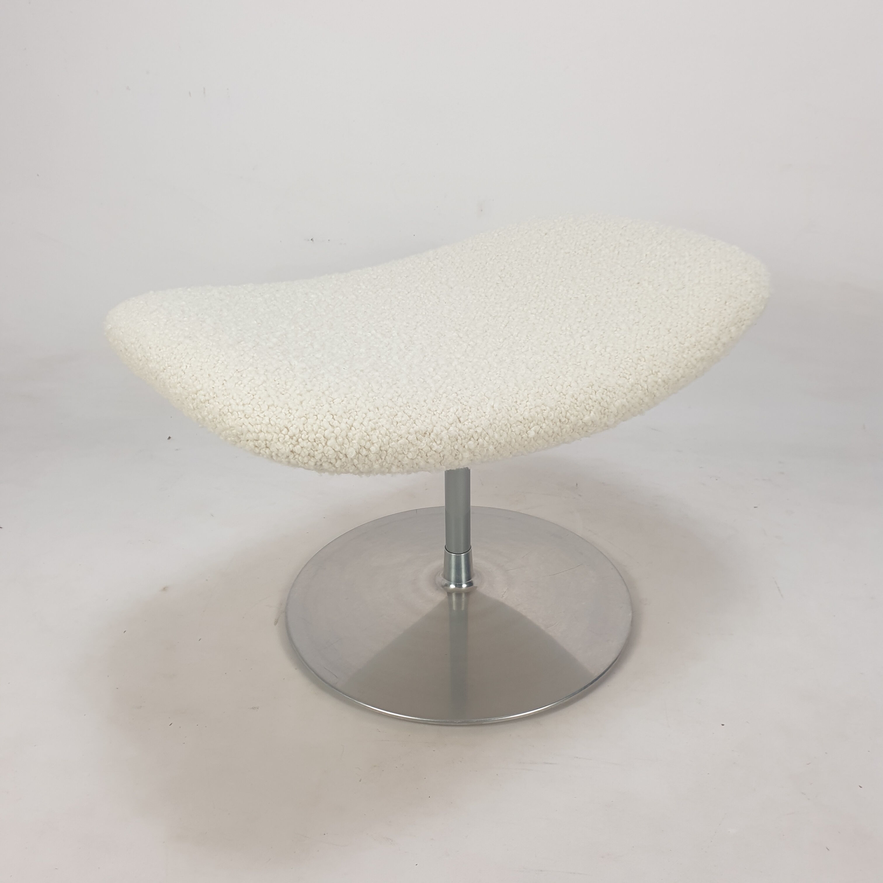 Big Tulip Chair and Ottoman by Pierre Paulin for Artifort, 1980s