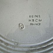 Flat hollow round old earthenware hbcm model queen 28.5 cm
