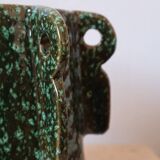 Vase en céramique sculptural émaillé vert foncé à reflets