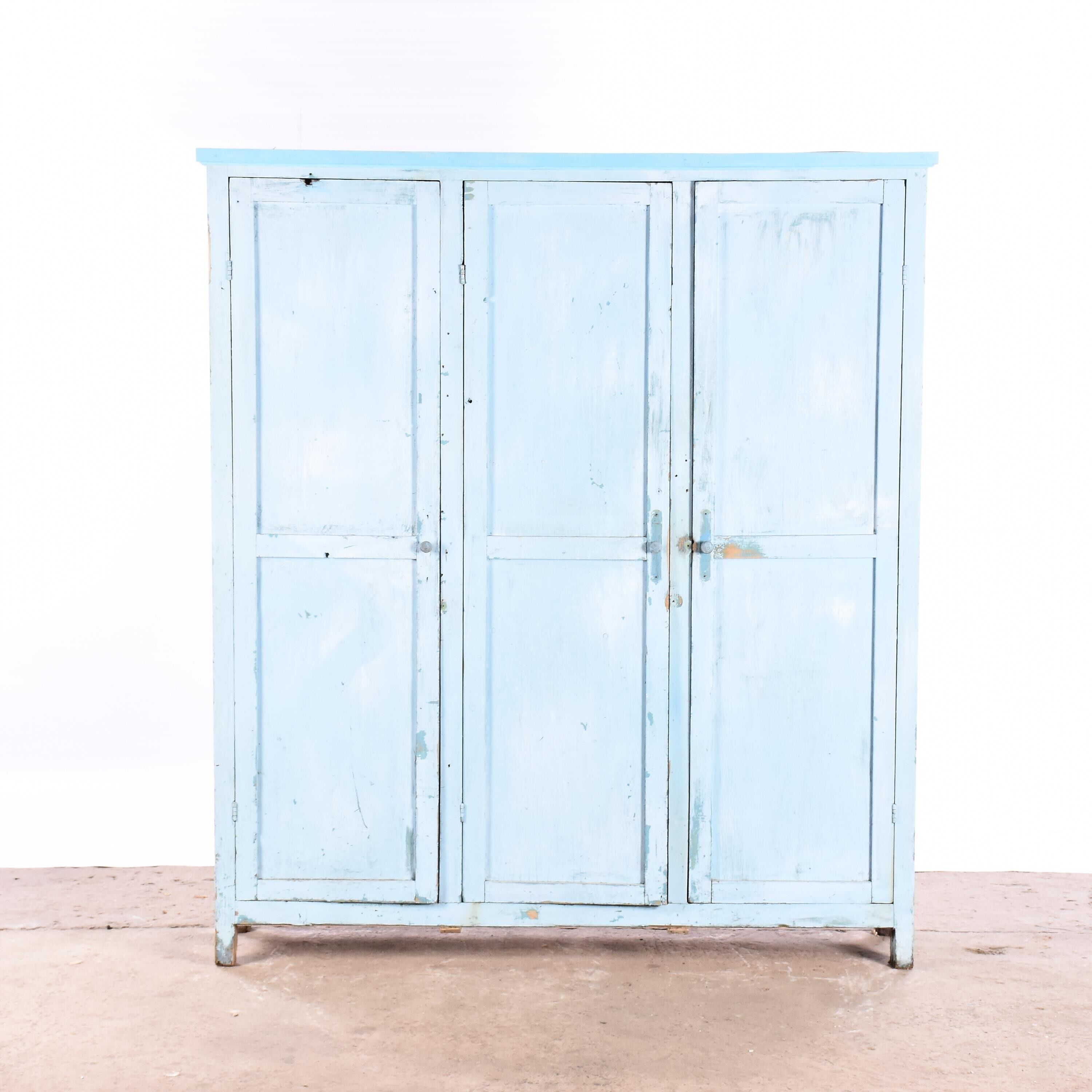 Industrial vintage wooden locker 3 doors