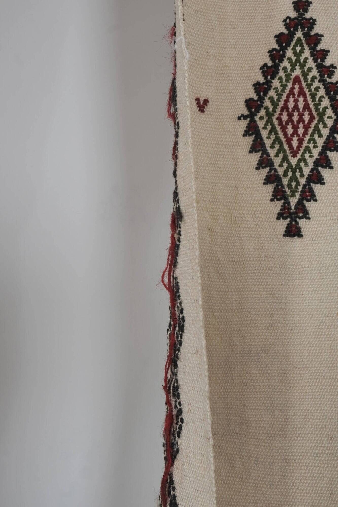 Vintage Turkish kilim, handwoven, 92x210 cm.