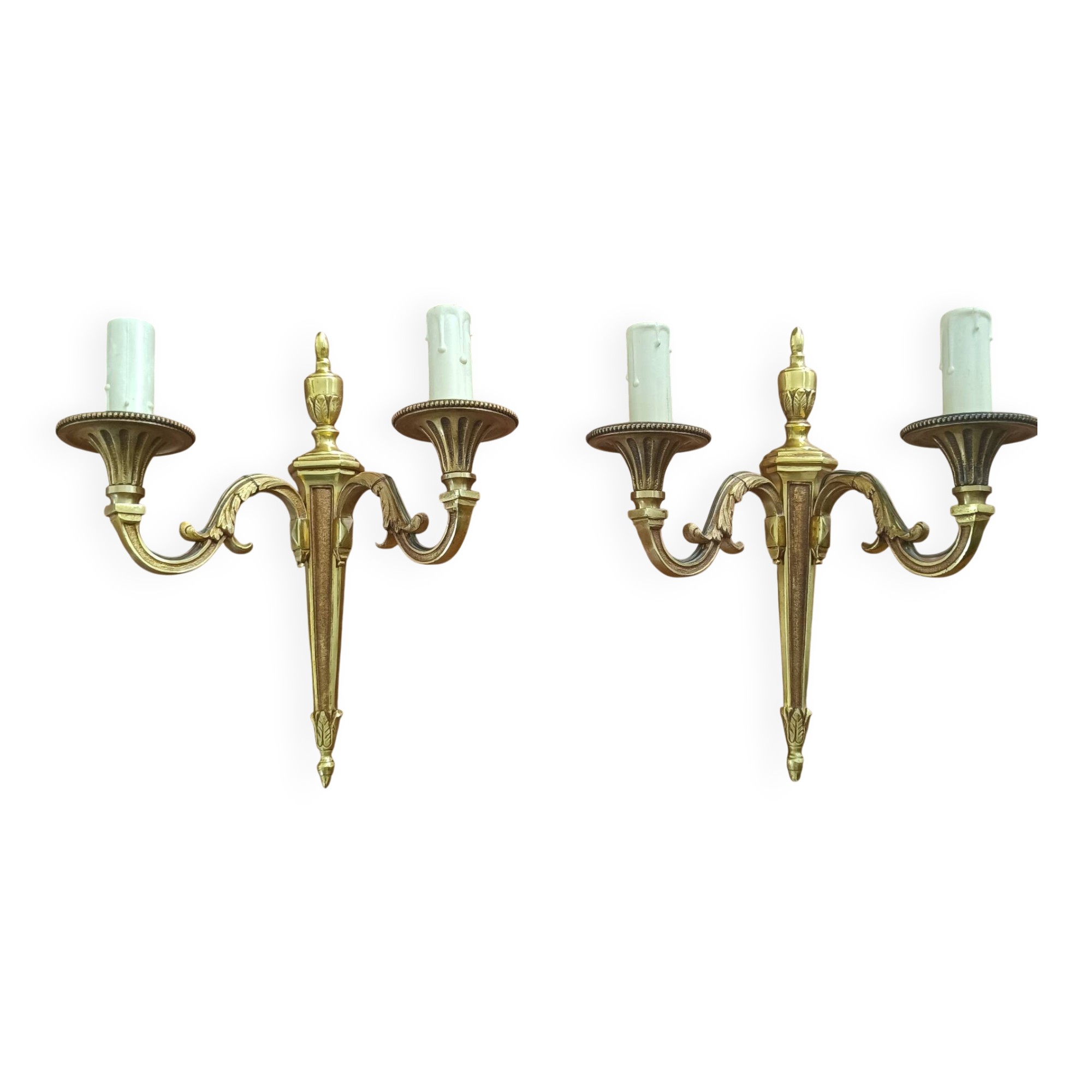Pair of Louis XVI wall sconces in gilded bronze – Maison Lucien Gau