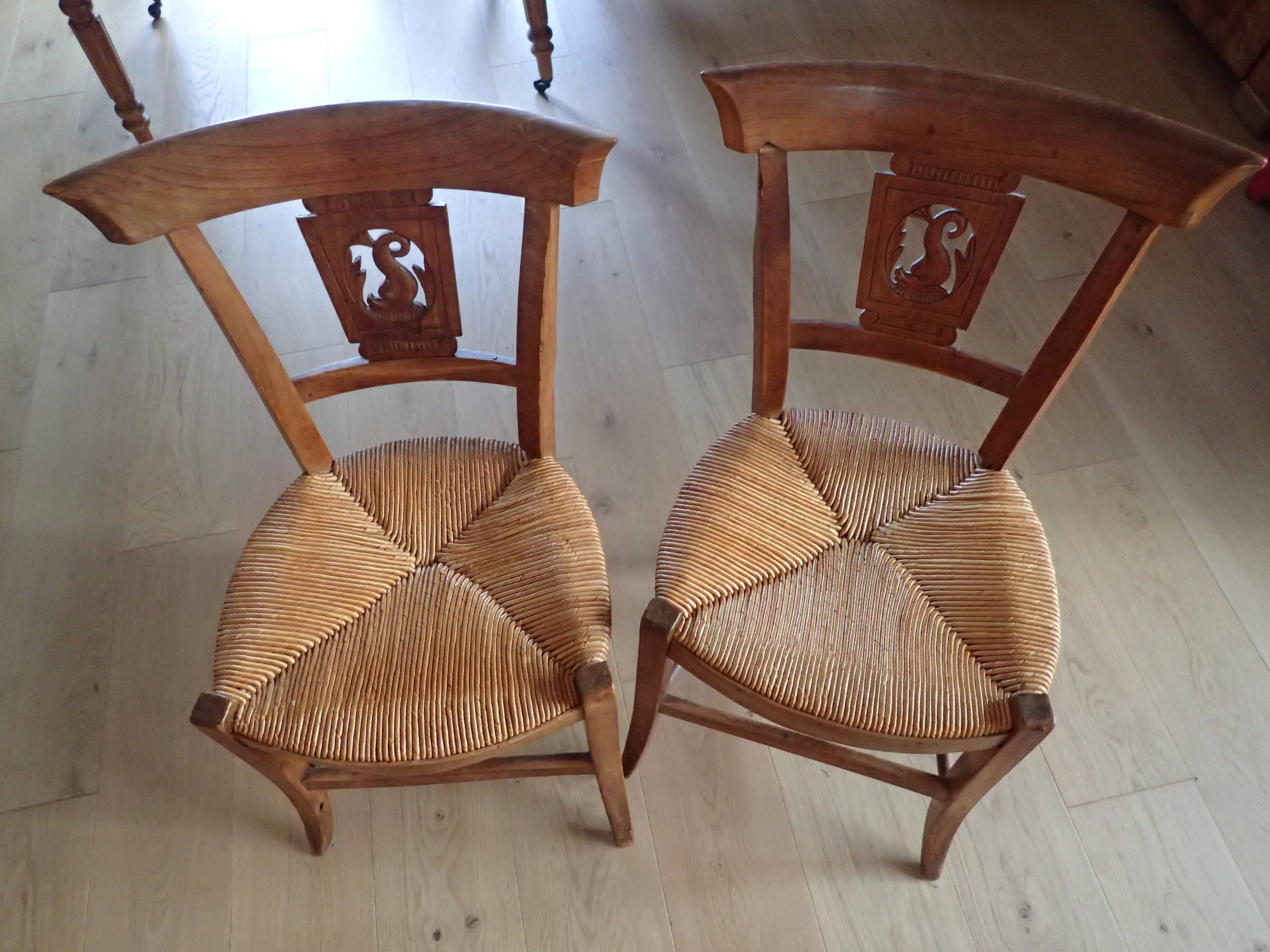 Paire de chaises dossier ajouré XIXe