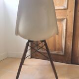Eames DSW chair - Herman Miller edition - off white fiberglass