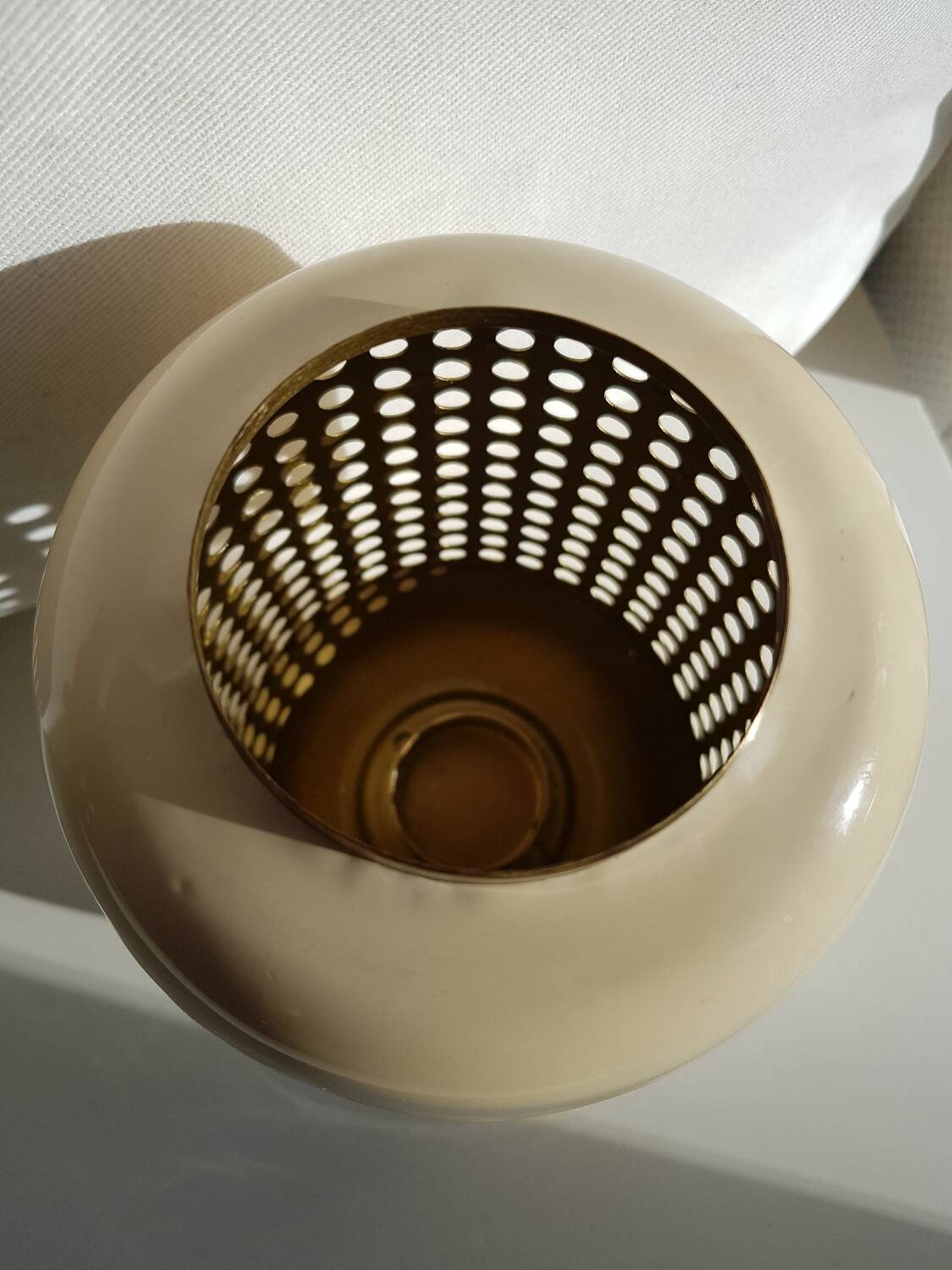 Photophore lanterne arrondie en métal beige