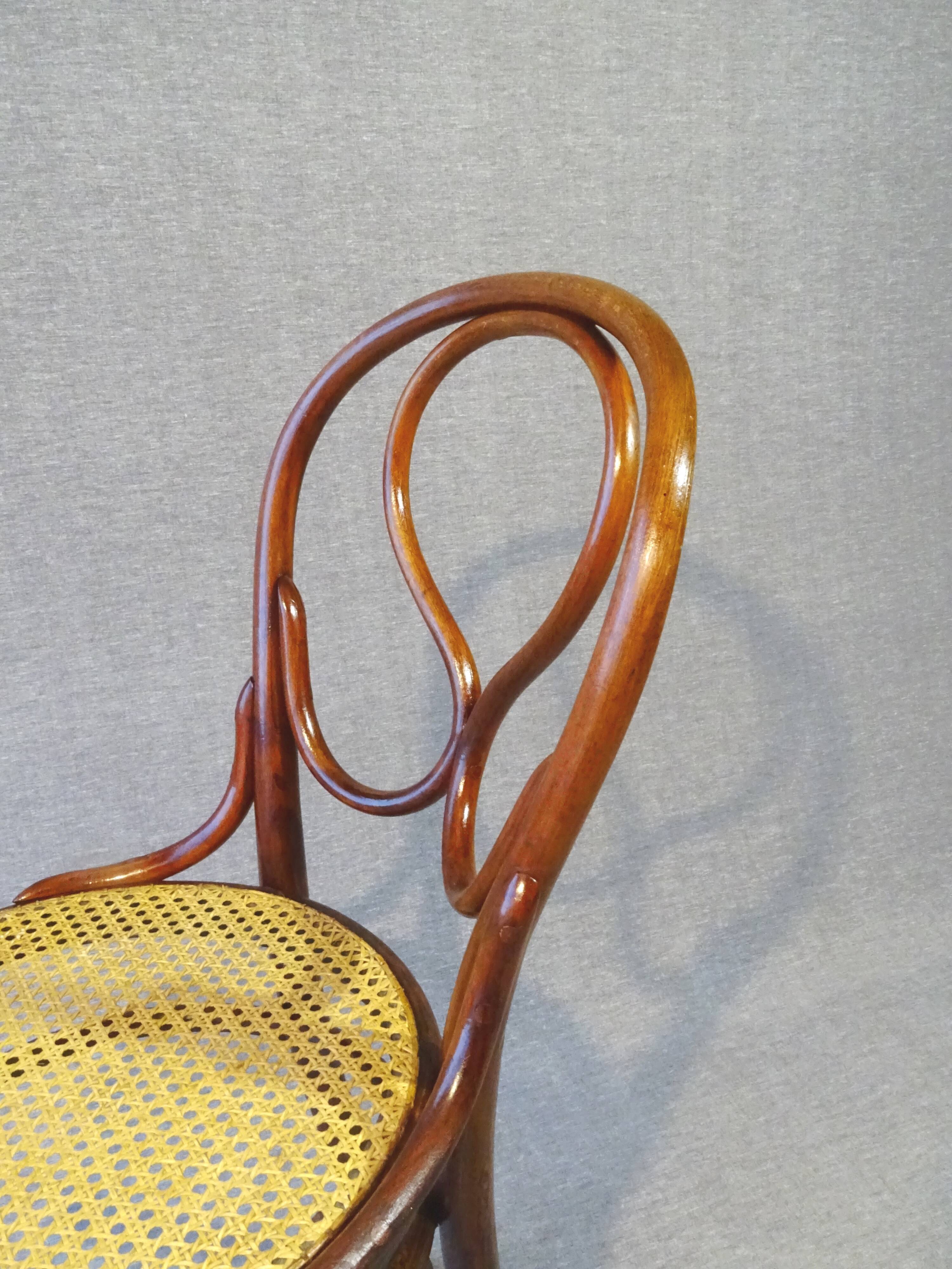 Chair Ca, 1890 Thonet N°20 "OMEGA"cannée, Bistrot
