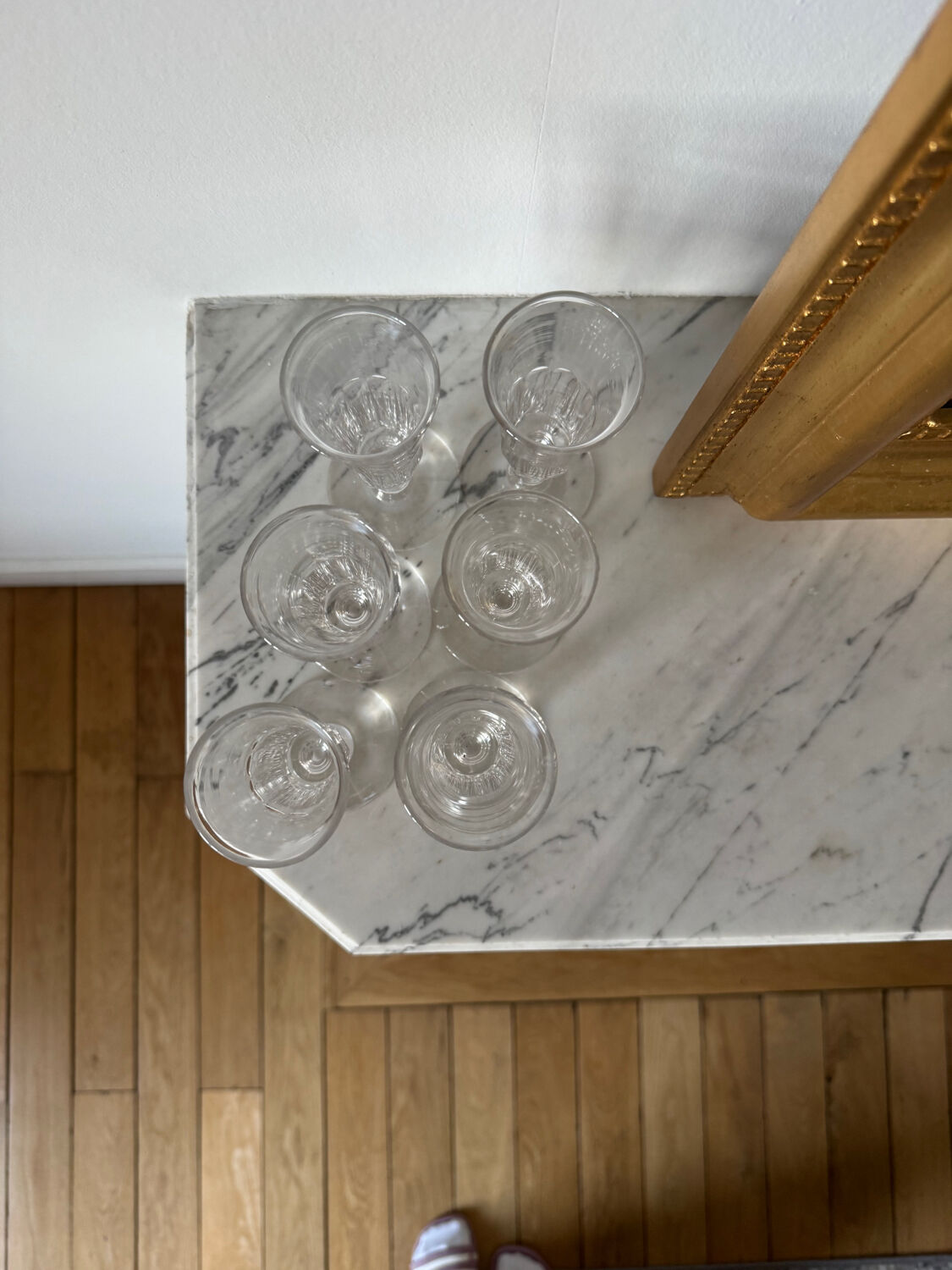 19th-century crystal flutes 🥂