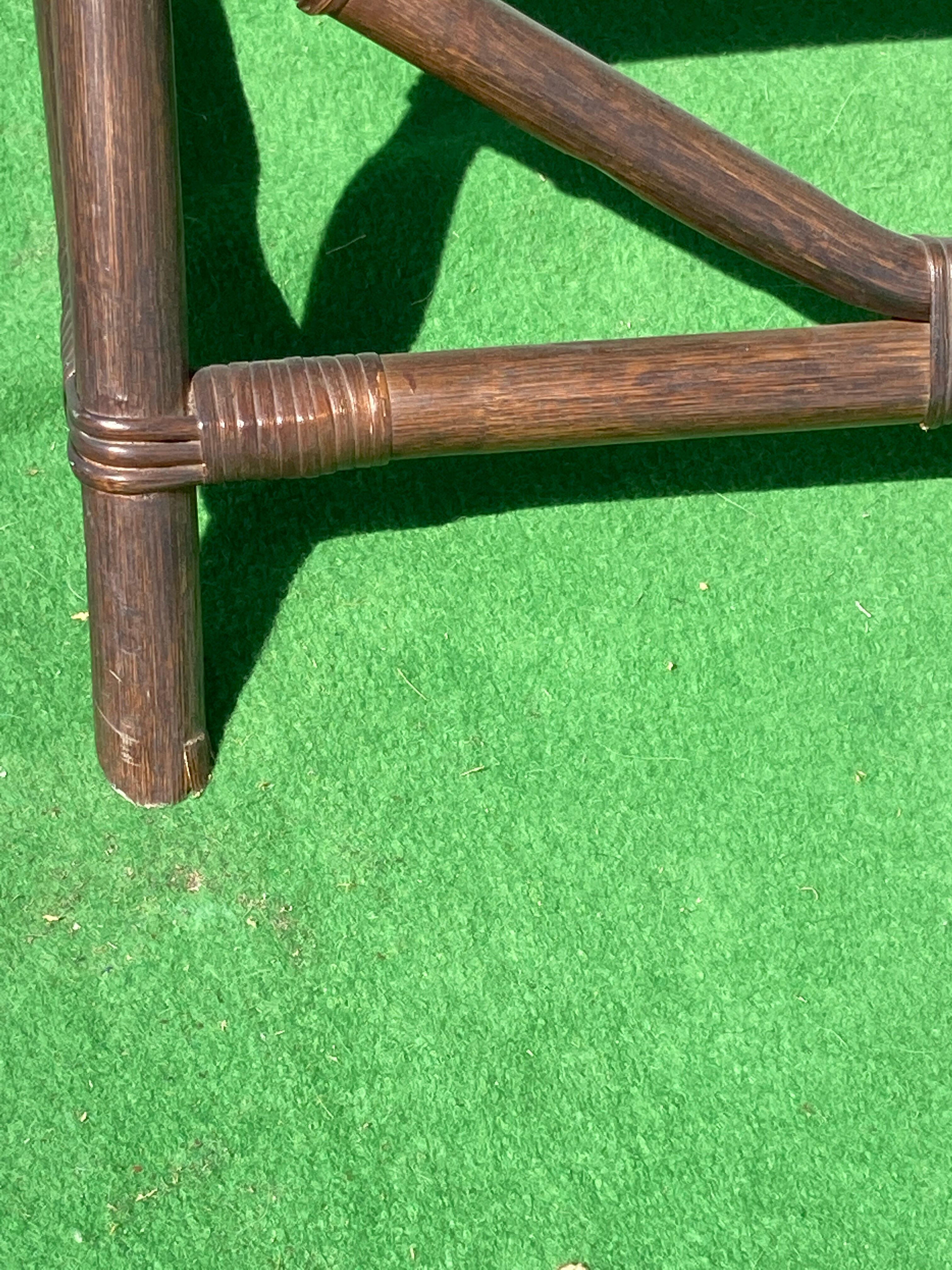 Paire de chaises longues en bambou avec cuir skai