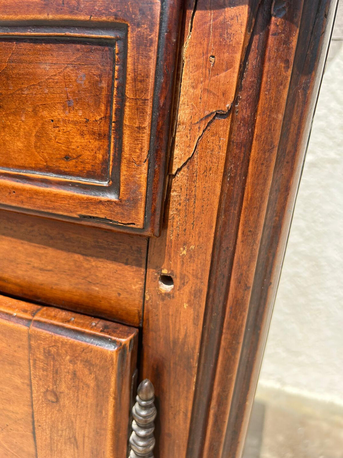 Antique Louis XV sideboard in solid wood