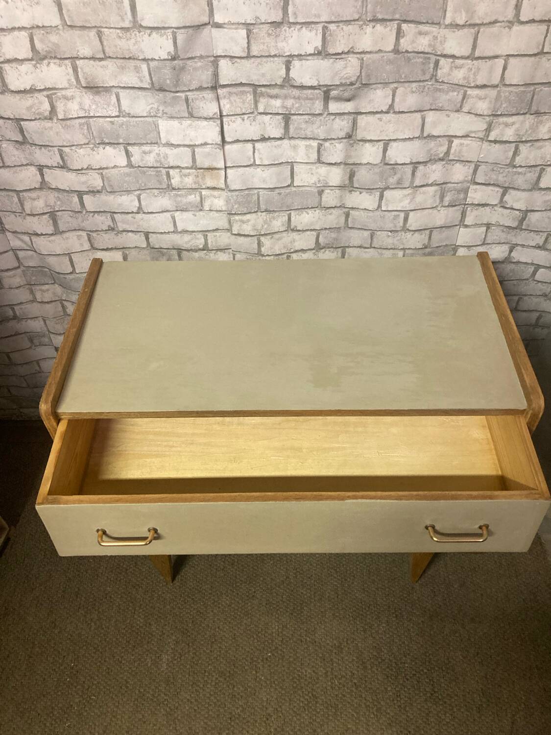 Commode vintage