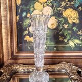 Crystal single-flower vase