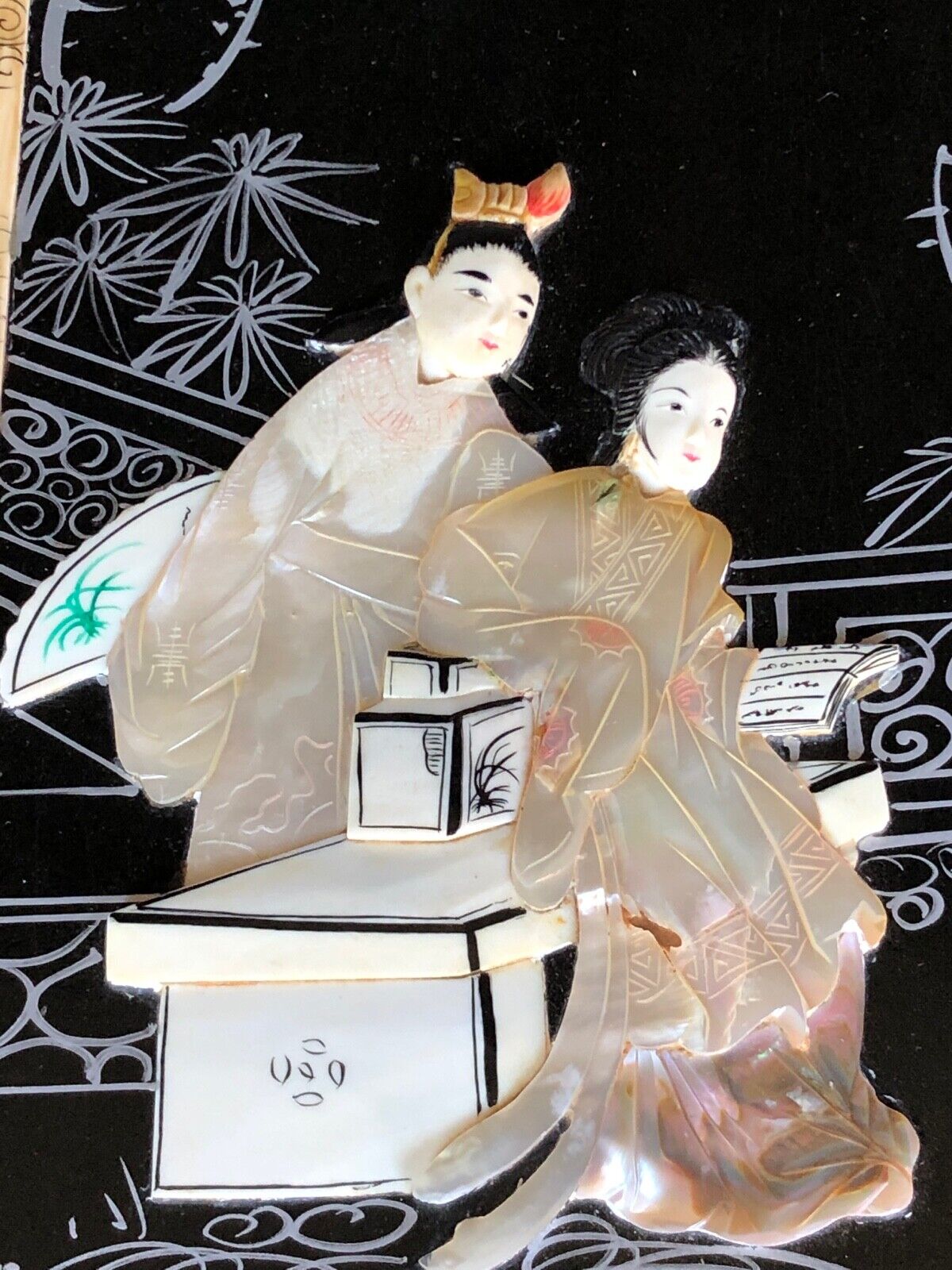 Four lacquer panels japan china XXe decorations of geishas