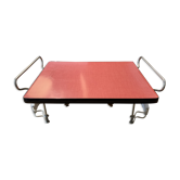 Plateau de service en formica rouge
