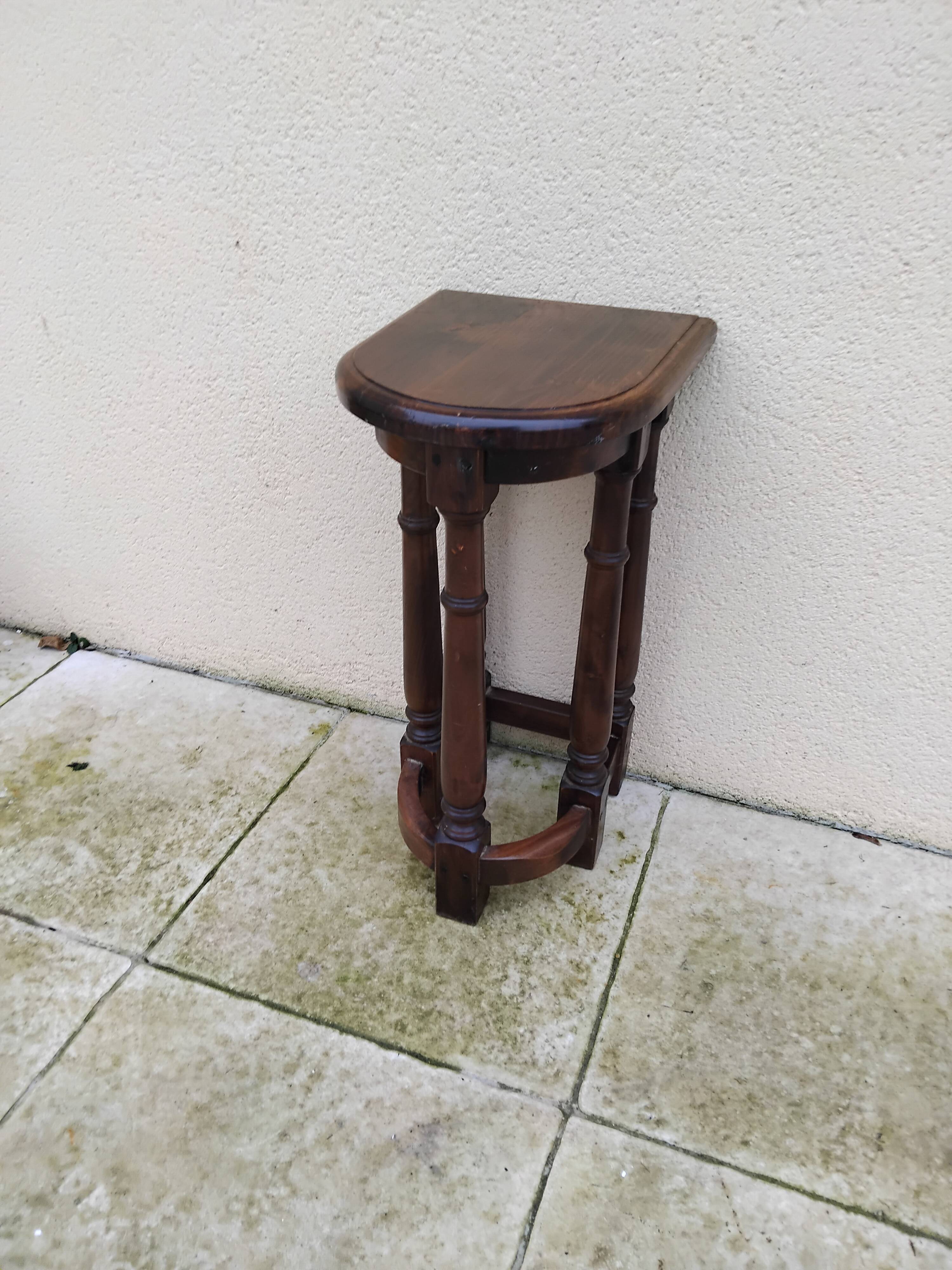 Vintage 80s side table or sofa end table in solid oak