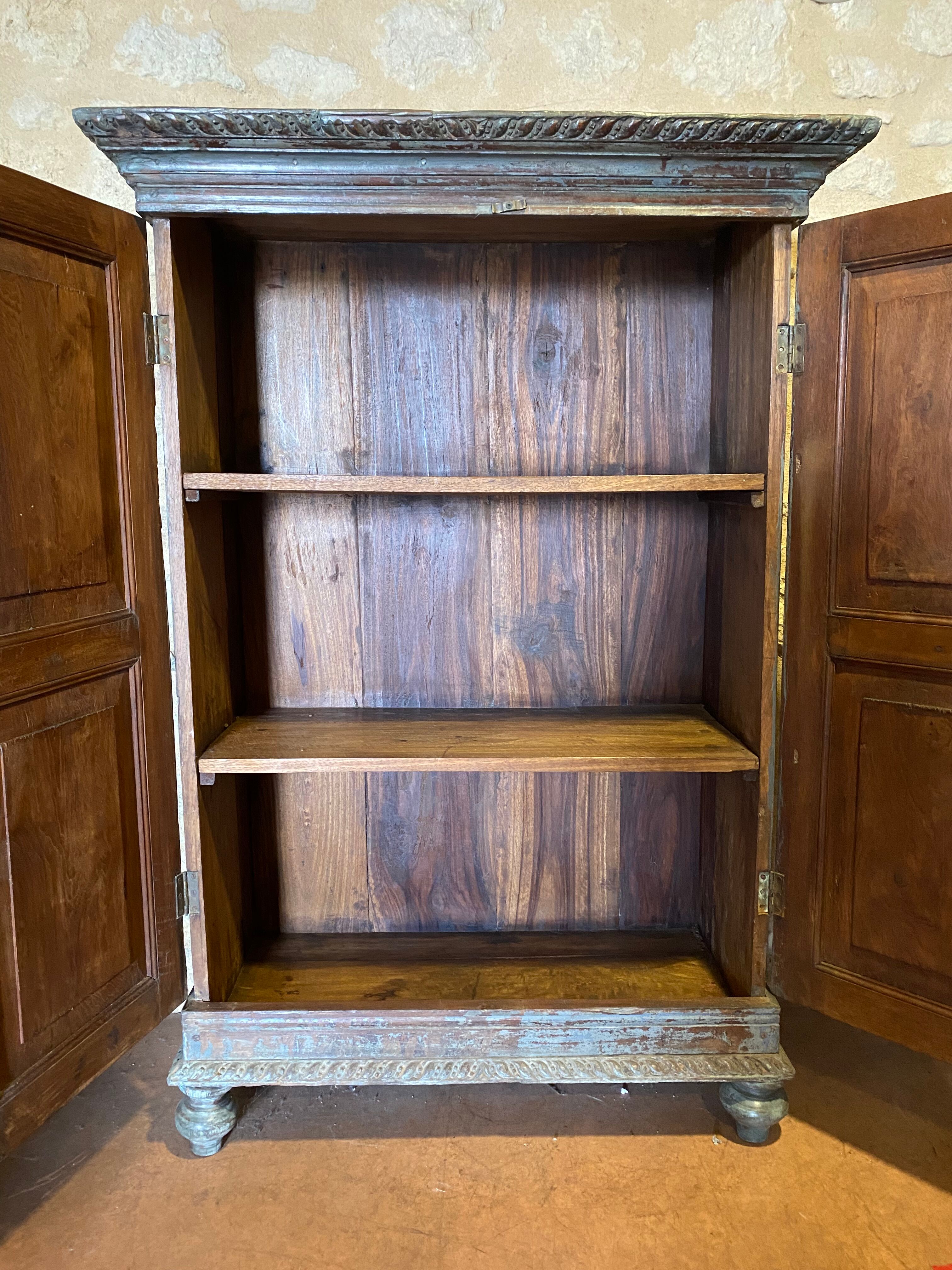 Wood cabinet