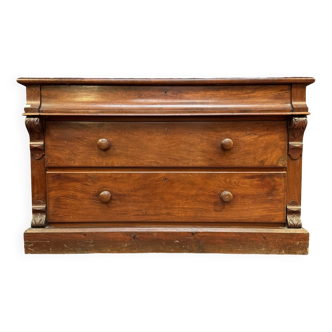 Large mahogany chest of drawers