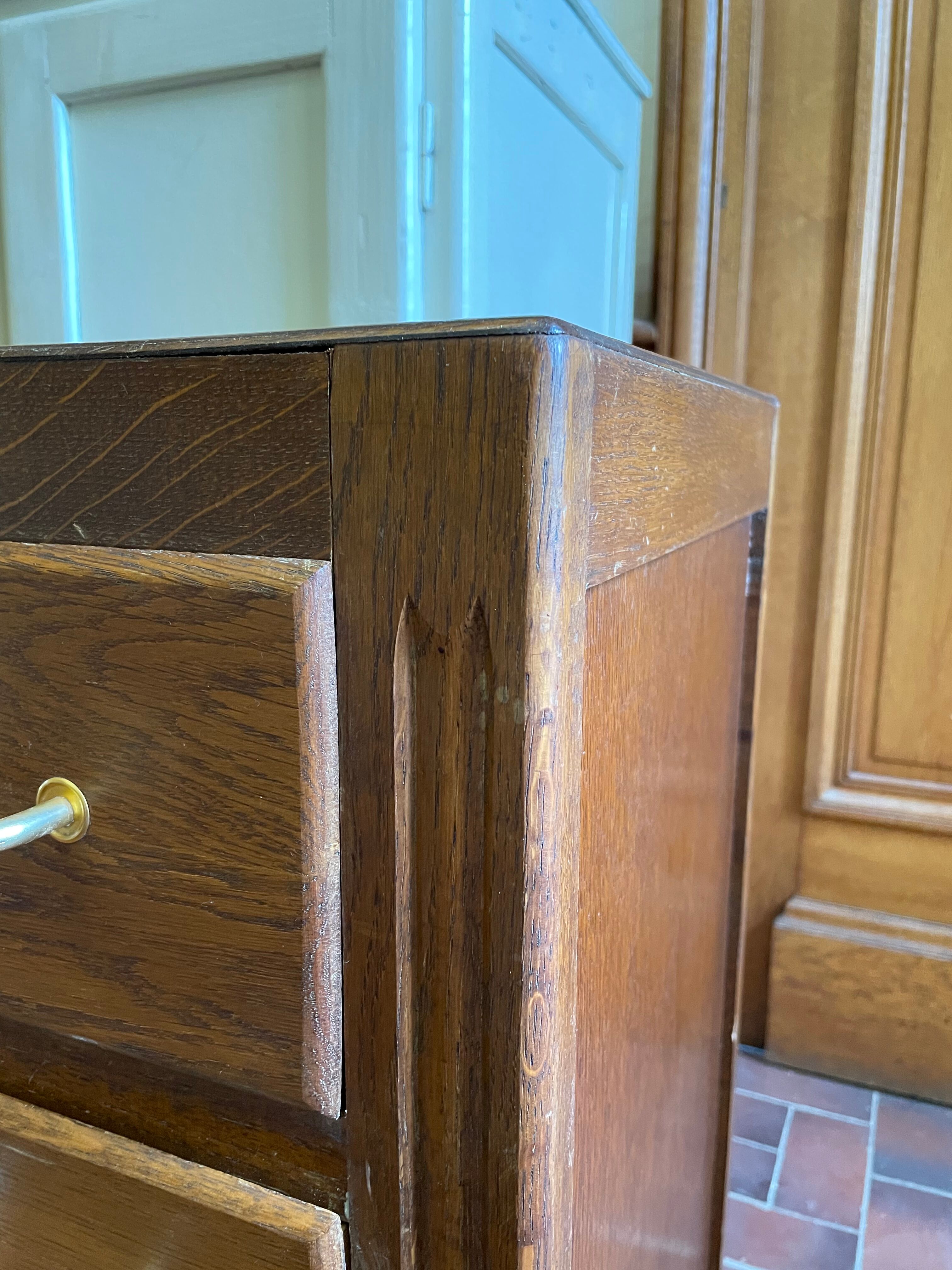 Commode en chêne vintage