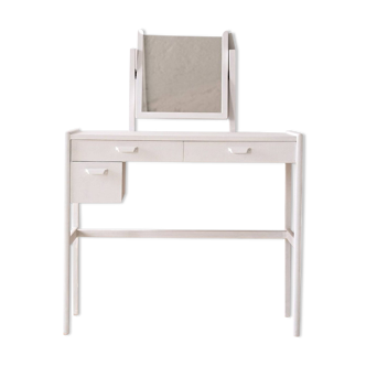 Scandinavian dressing table painted white