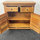 Petit buffet en bois ancien