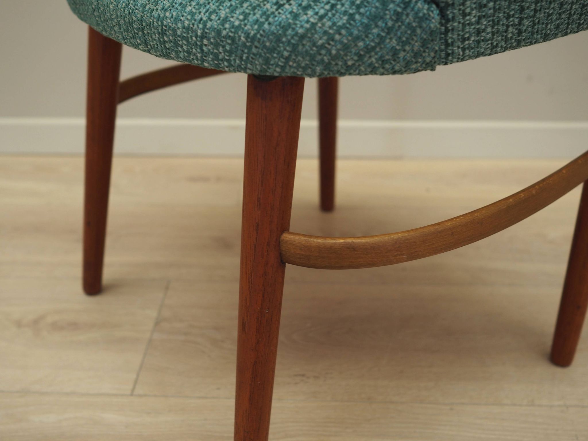 Chaise en teck, design danois, années 1970, production : Danemark