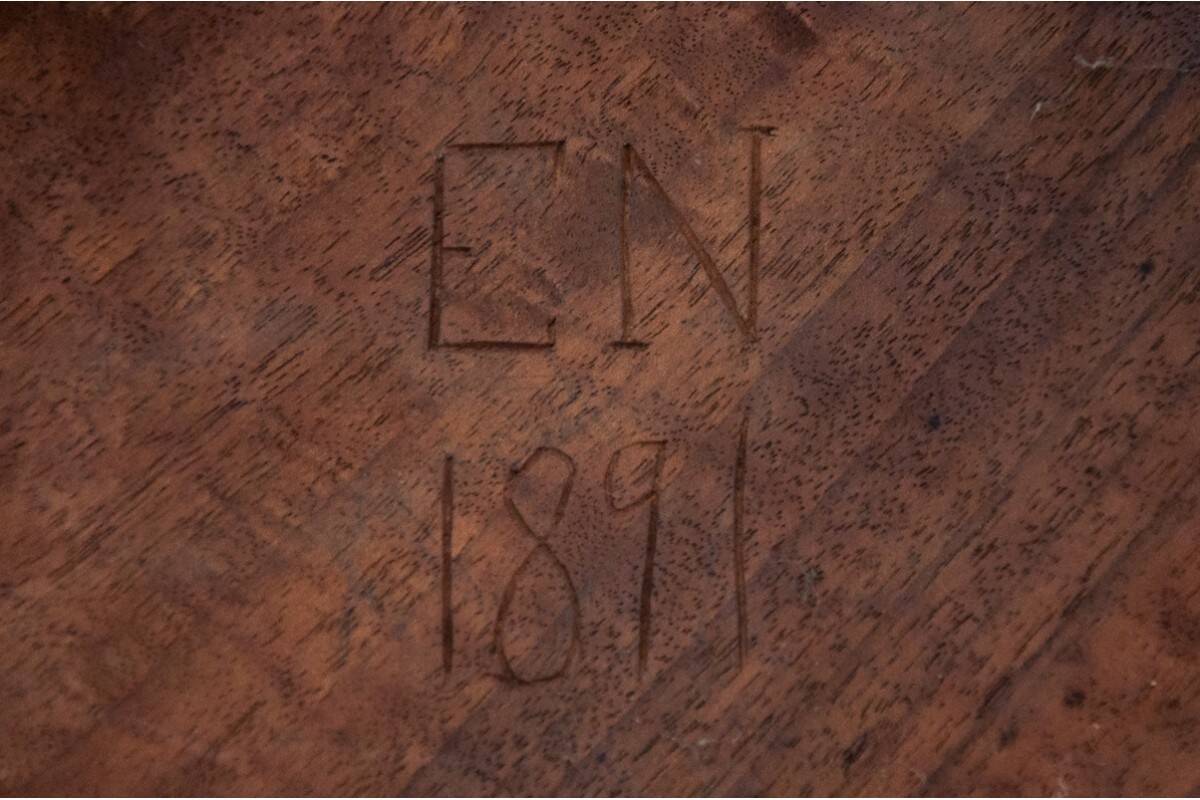 Antique table, England, 1891.