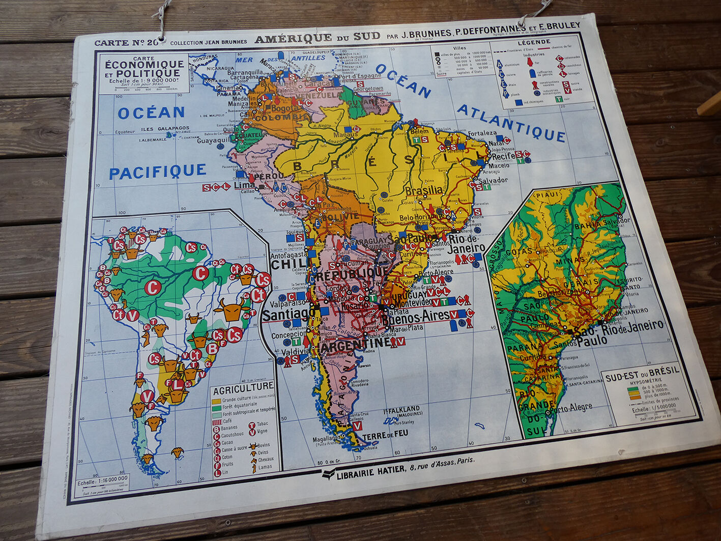 Old school map of South America Hatier no.20