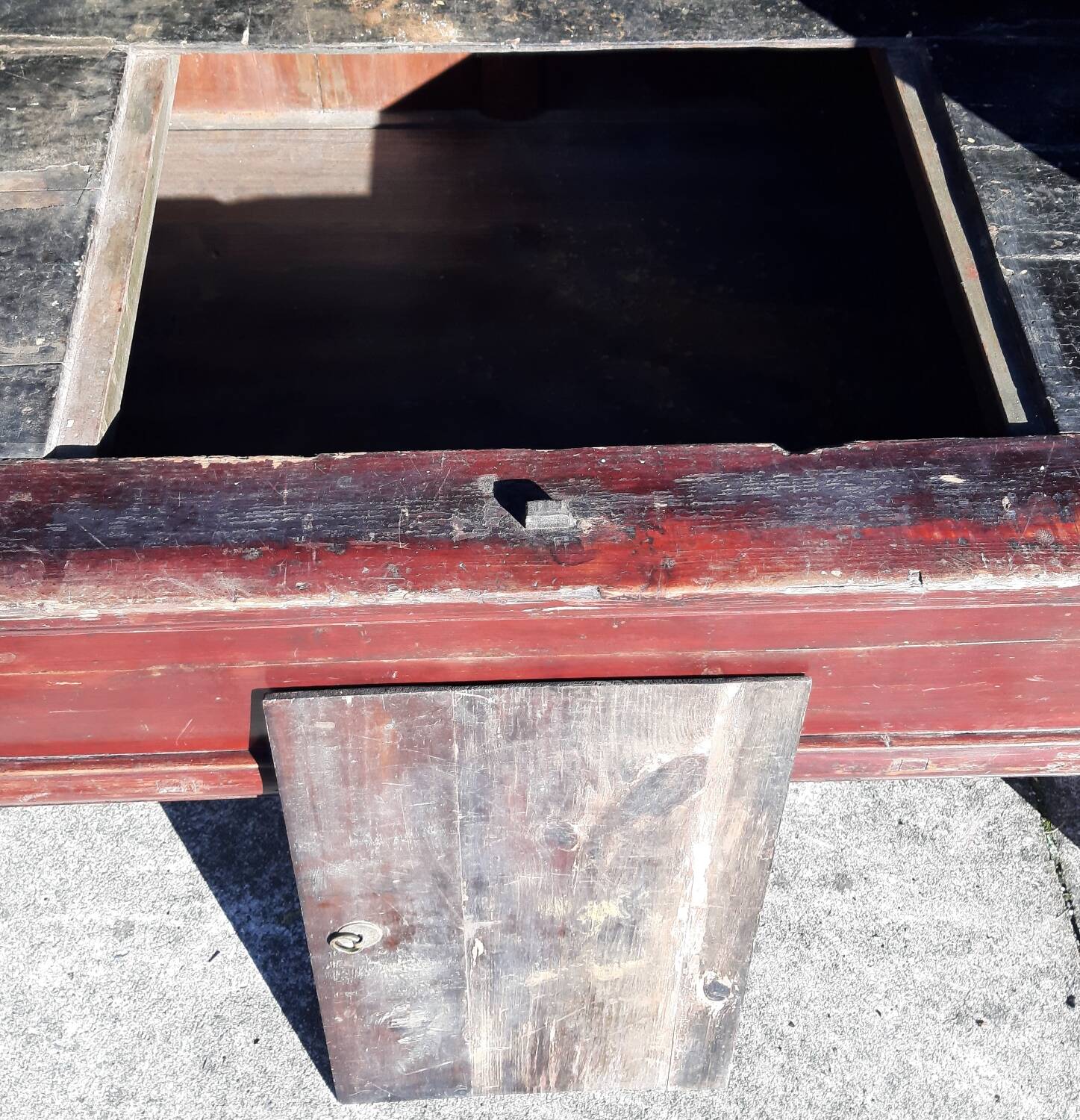 19th-century Chinese wardrobe (Height 2.6m)