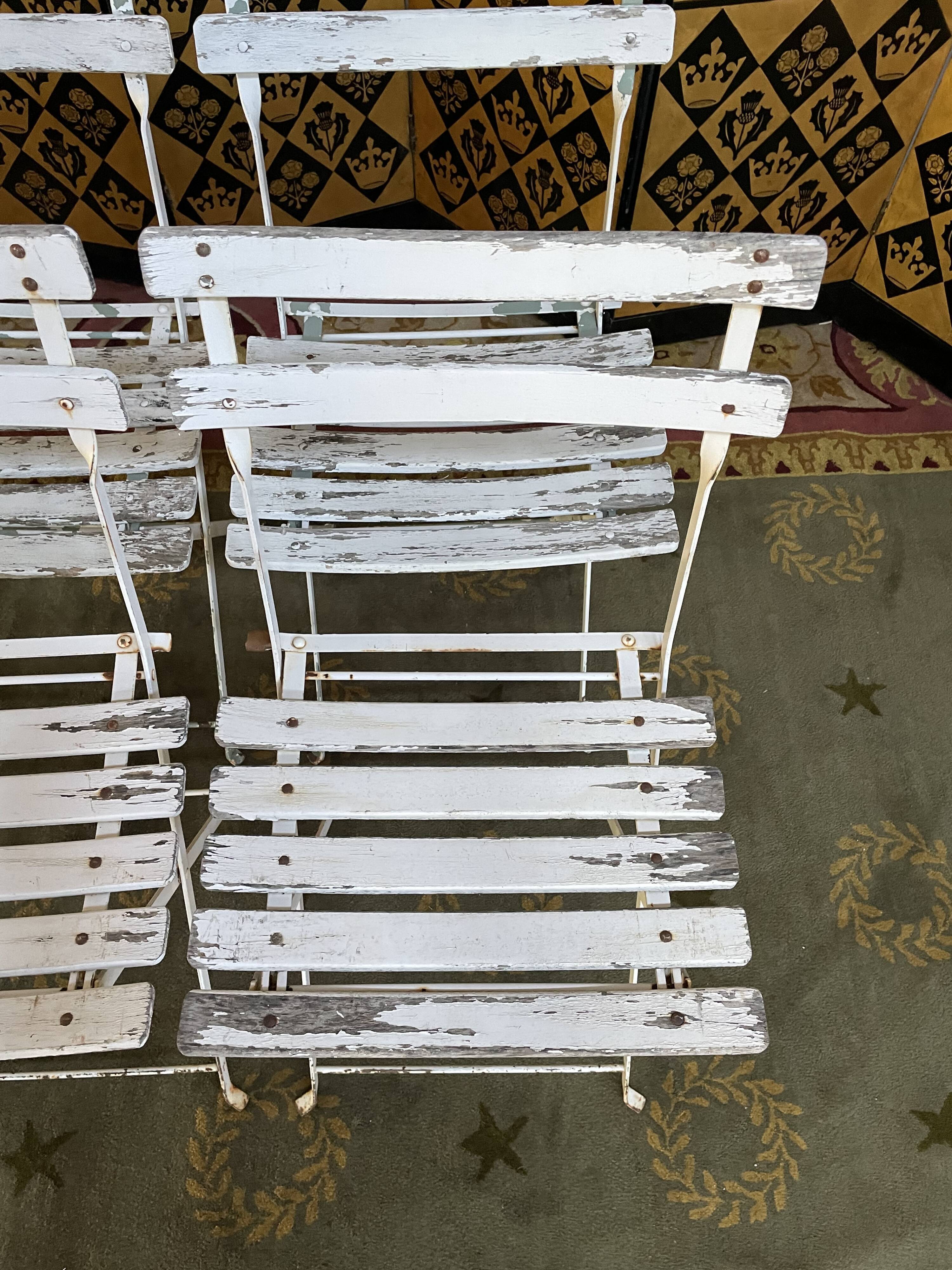 Suite de 6 chaises de jardin pliantes en lattes
