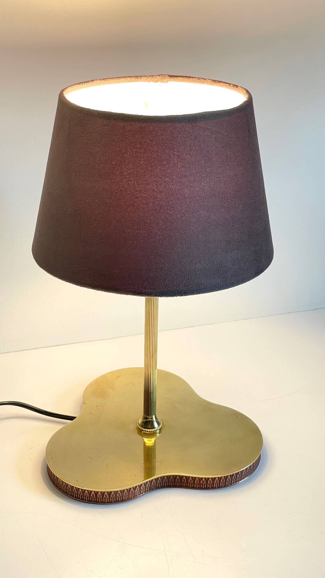 Solid brass vintage clover lamp