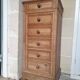 Chiffonnier en bois marqueté et marbre – Style classique