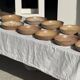 11 assiettes creuses artisanales vintage en grès mat