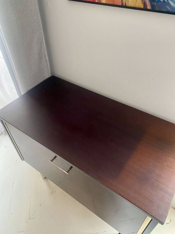 Meuble bar / TV vintage années 60 – Formica, pieds compas & laiton – pièce