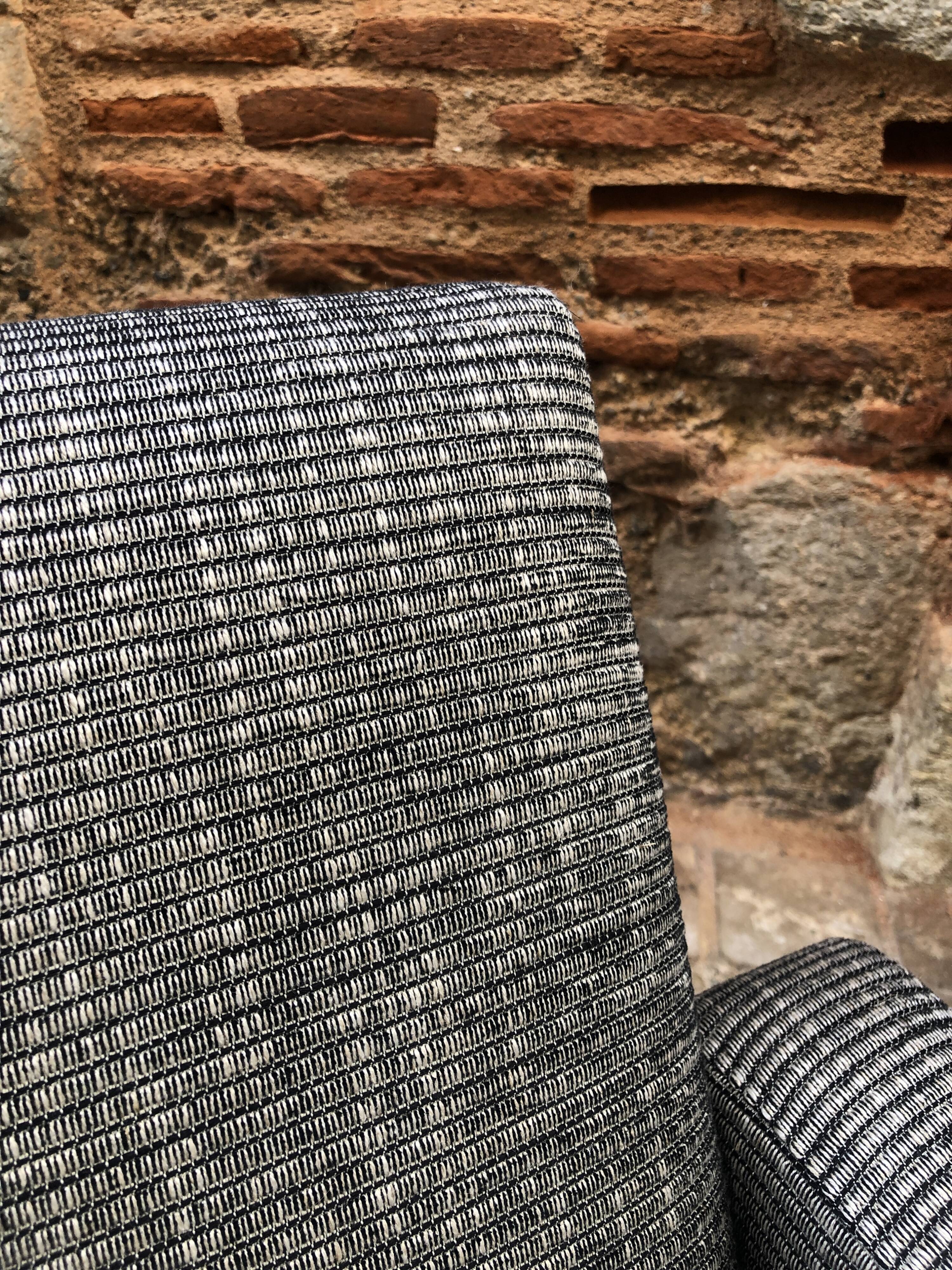 Paire de fauteuils 743 Joseph andré Motte Steiner