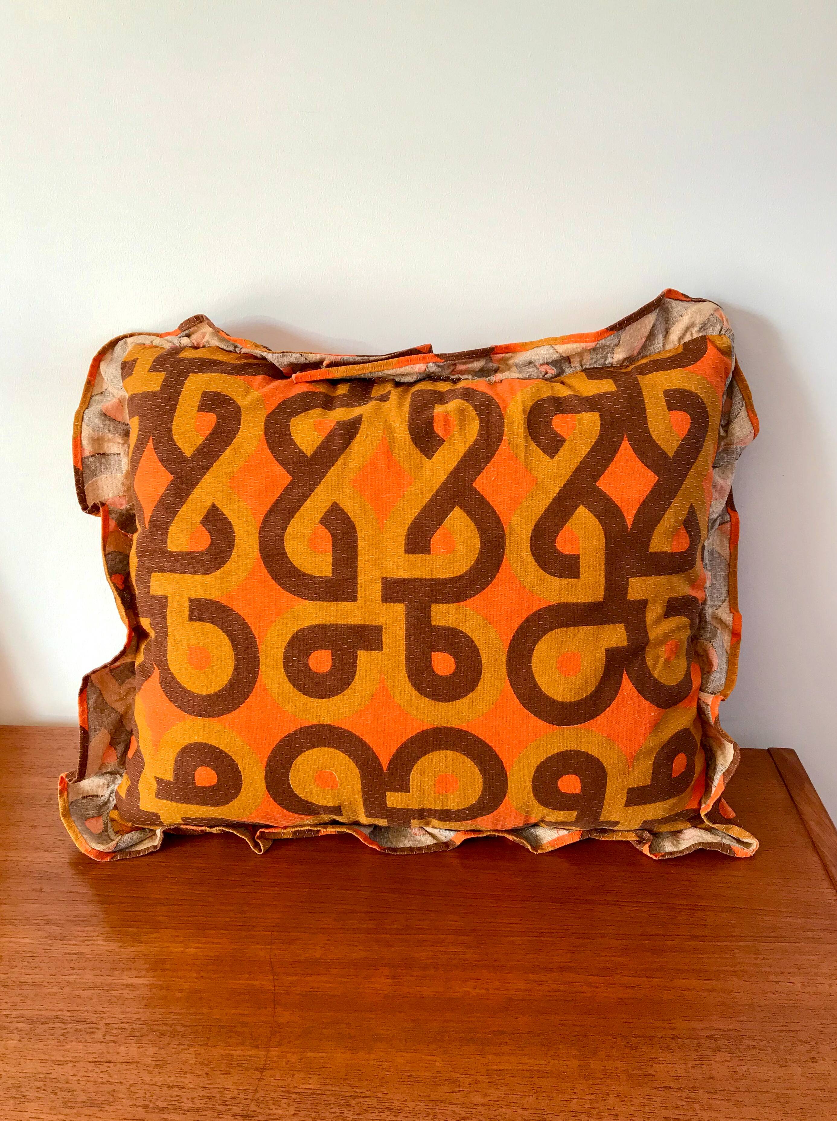 space age fabric cushion seventies 70s