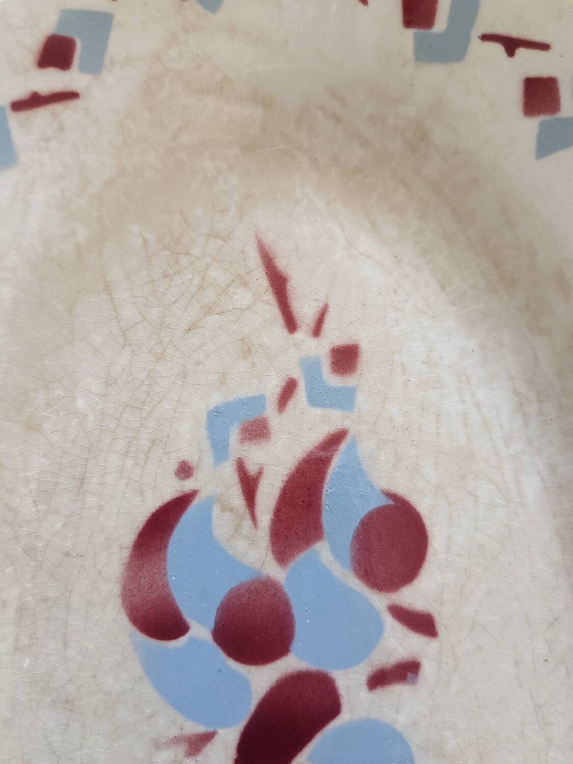 Pair of Moulin des loups dishes