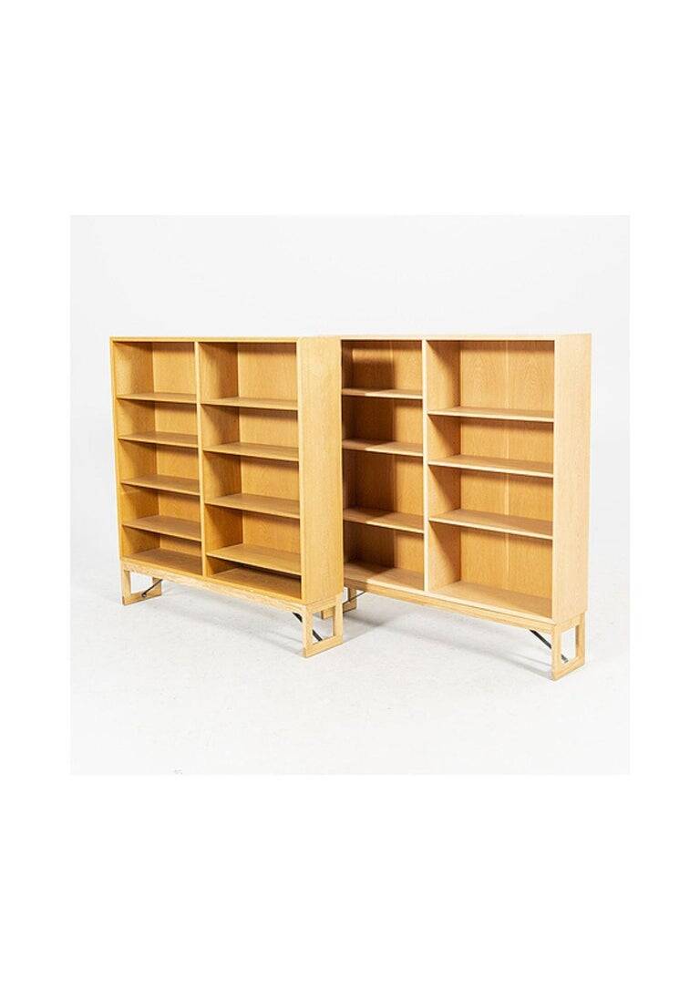 Oak library by Borge Mogensen