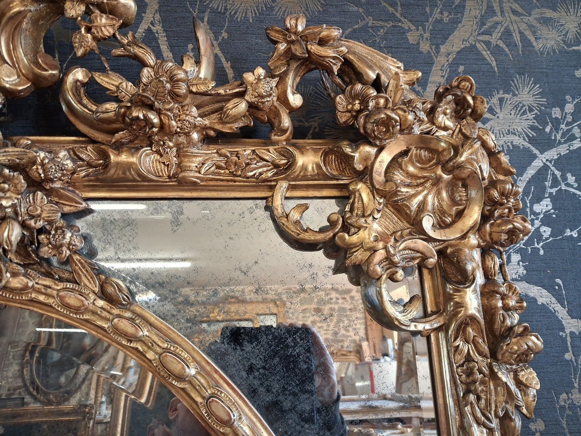 Mirror XIX Parecloses 152x 106