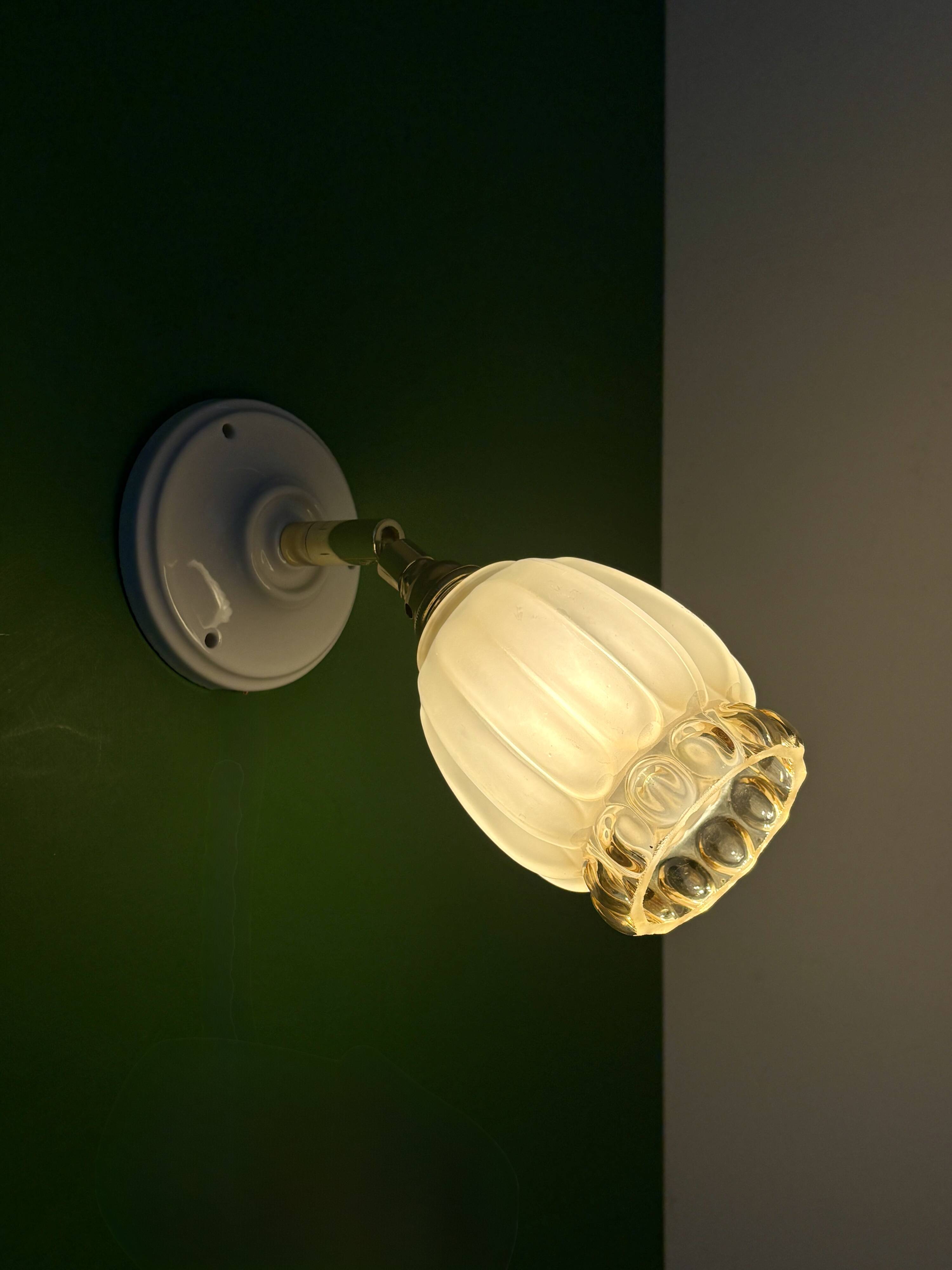 Vintage tulip wall light in frosted and amber glass